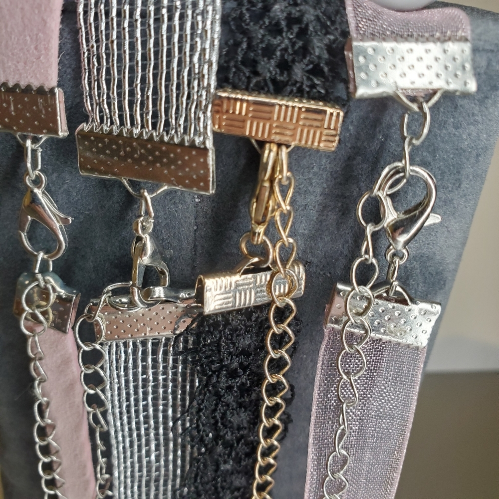 π Necklace Choker Set - Picture 6 of 6